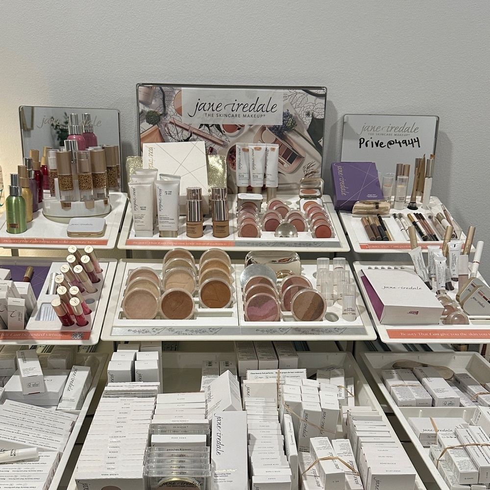 Jane Iredale Assorted Makeup Display